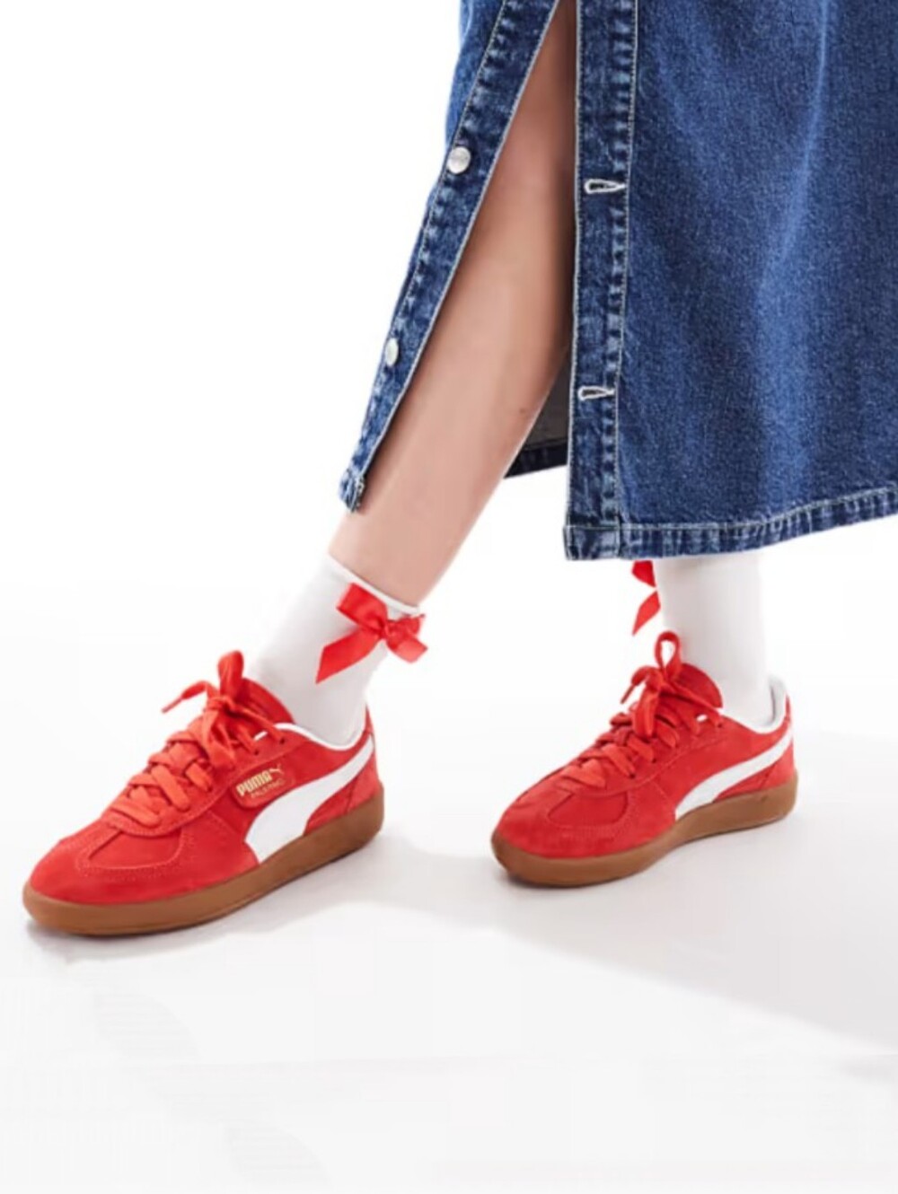 Puma Men's/Youth Red Suede Sneakers with White Formstrip. Size 6US, 38EU, 24cm